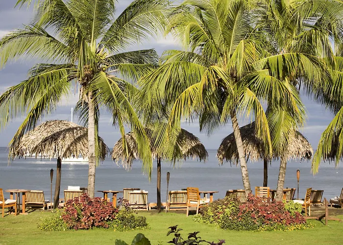 Cafe De Playa Beach Front Hotel Coco