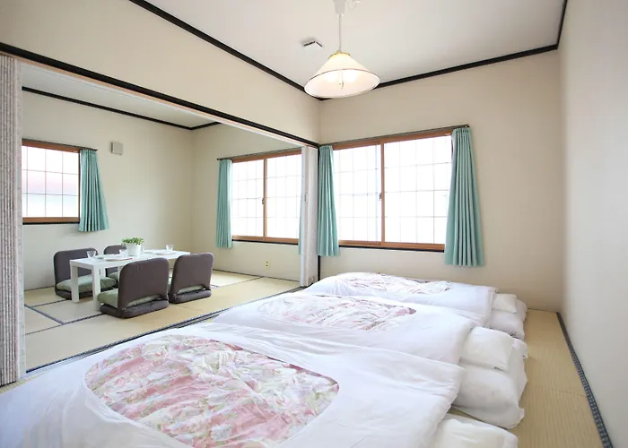 Fujiyama Base Bed & Breakfast Fujiyoshida