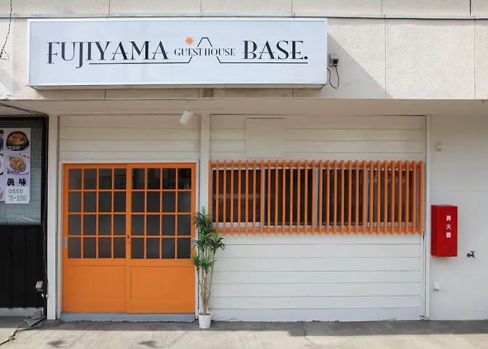 Fujiyama Base Bed & Breakfast Fujiyoshida