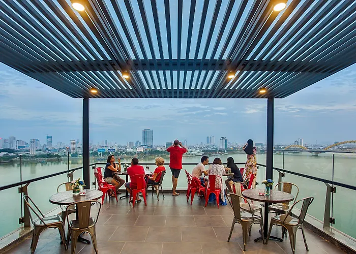 Avora Hotel Da Nang