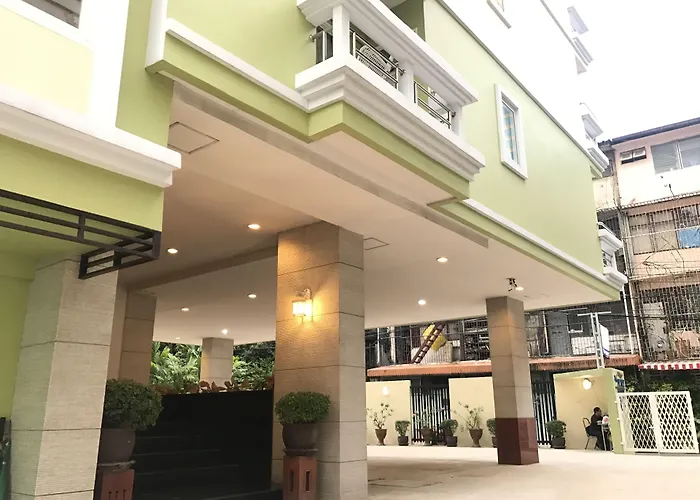 14 Place Sukhumvit Suites กรุงเทพมหานคร