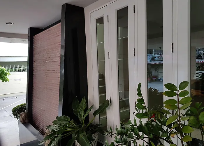 14 Place Sukhumvit Suites กรุงเทพมหานคร