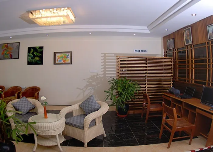Holiday Hotel Yangon