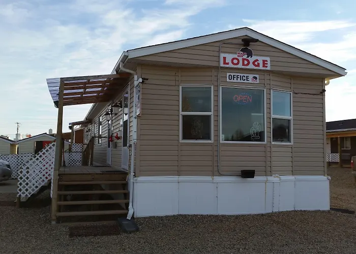Bear'S Den Lodge Shaunavon