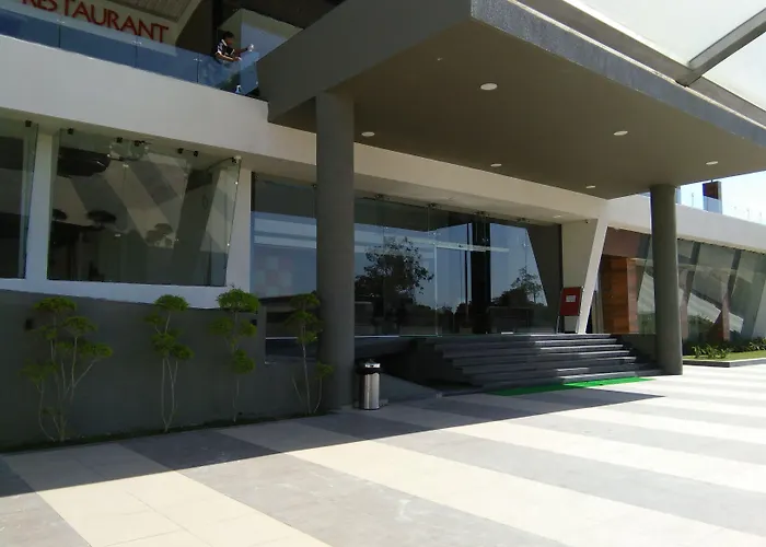 Hotel Ramashray Paradise Dewas