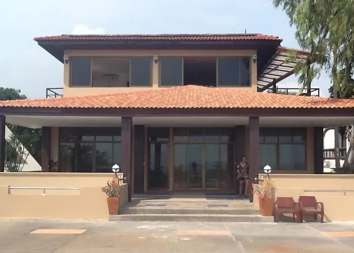 Sea Breeze Guest House Cha-am