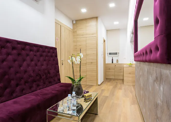 Central Pearl By Nono Ban Rooms Split