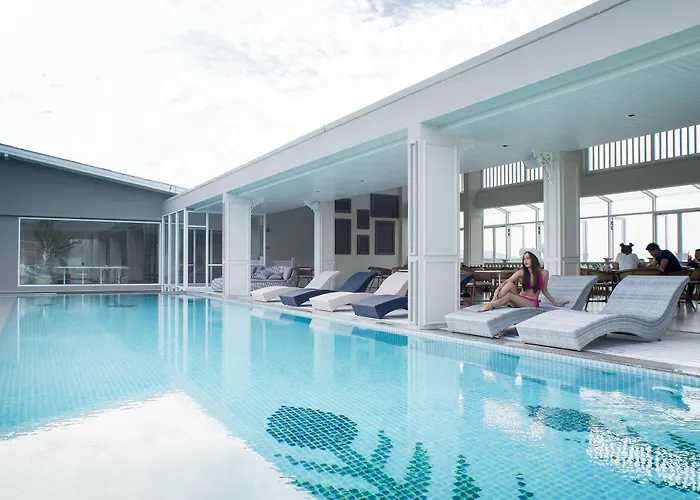 Panphuree Residence Nai Yang