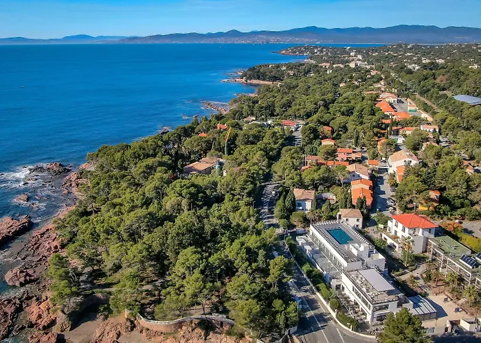 Hotel Sowell Family Riviera à Saint-Raphaël