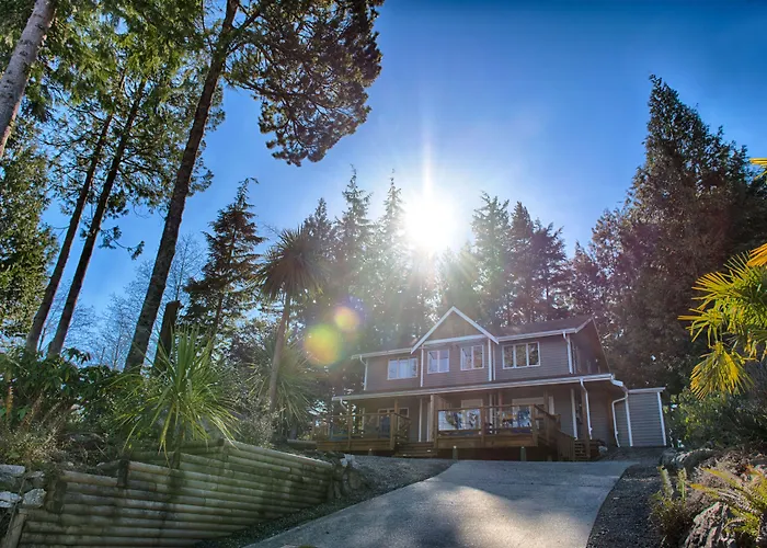 The Francis Boutique Inn Ucluelet