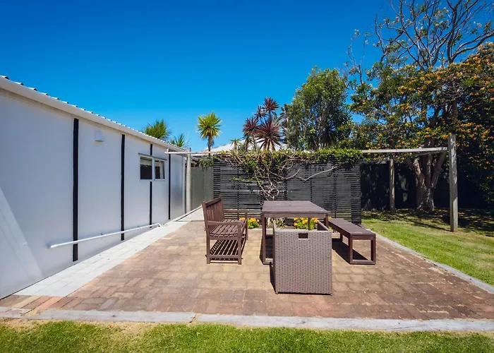 Summer Inn Motel - Newly Renovated Orewa