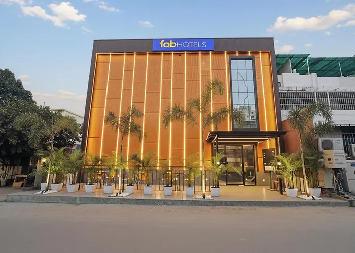 Fabhotel Yellow Courtyard Bhopal