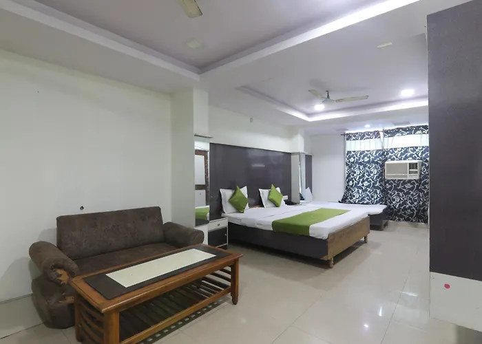 Hotel Dayal Lucknow