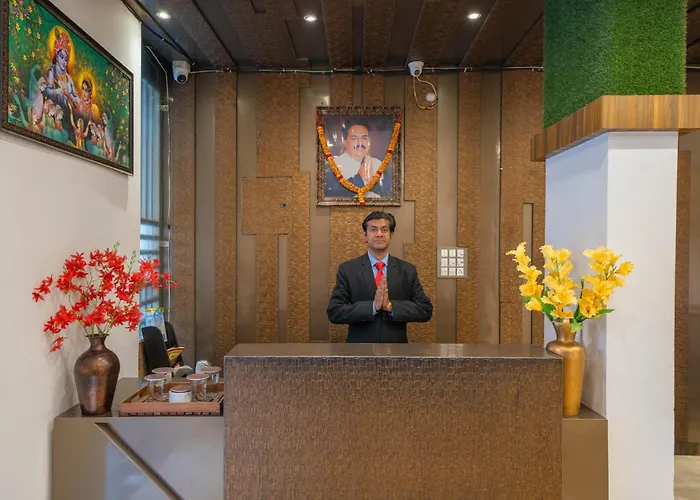 Perfectstayz Premium At Harkipauri Road - Ganga View Rooftop Cafe Haridwar
