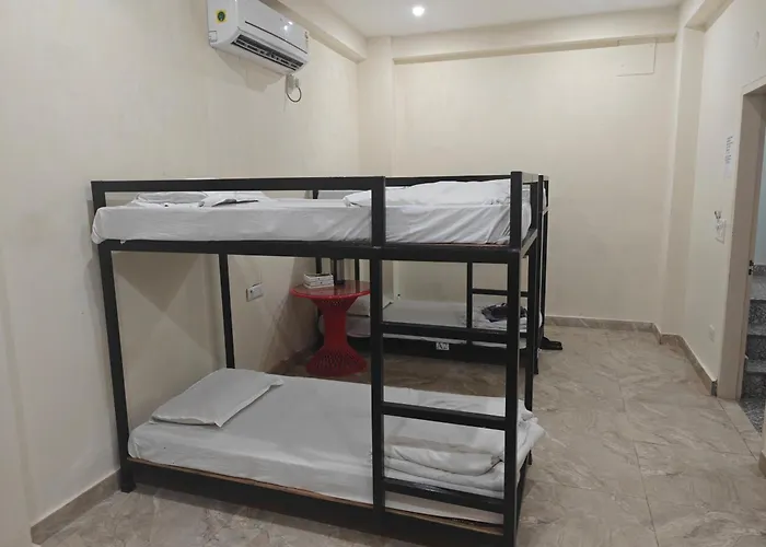 Hotel Sb Grand Inn - Paharganj New Delhi
