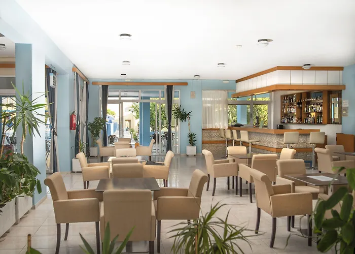 Oasis Tigaki Aparthotel