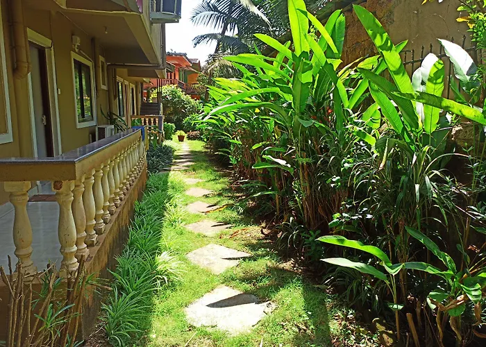 Oyo 22217 Tgf Dream Hotel Betalbatim