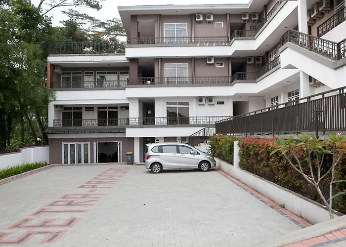 RedDoorz Plus near Sukajadi 2 Bandung