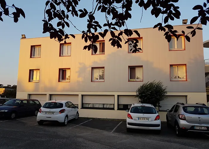 Hotel Abitel - Les Studines D'Ornon à Villenave-dʼOrnon