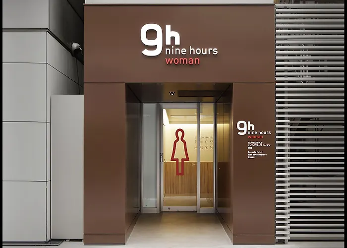 9H Nine Hours Woman Kanda Tokio