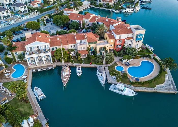 Port Alacati Hotel