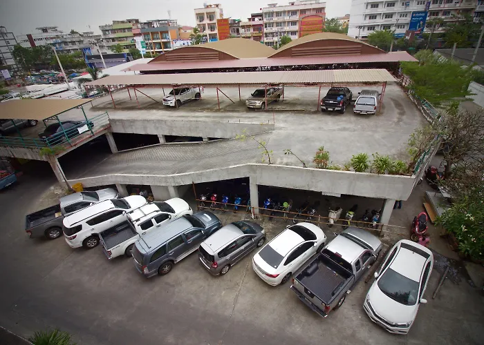 Latin Garden Hotel กรุงเทพมหานคร