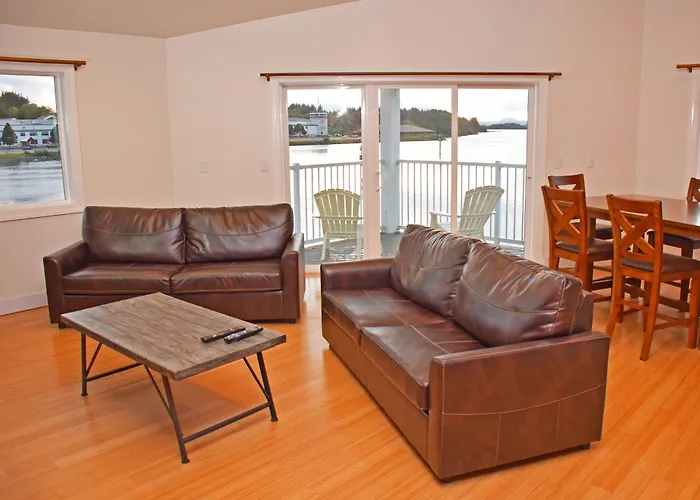 Longliner Lodge And Suites Sitka