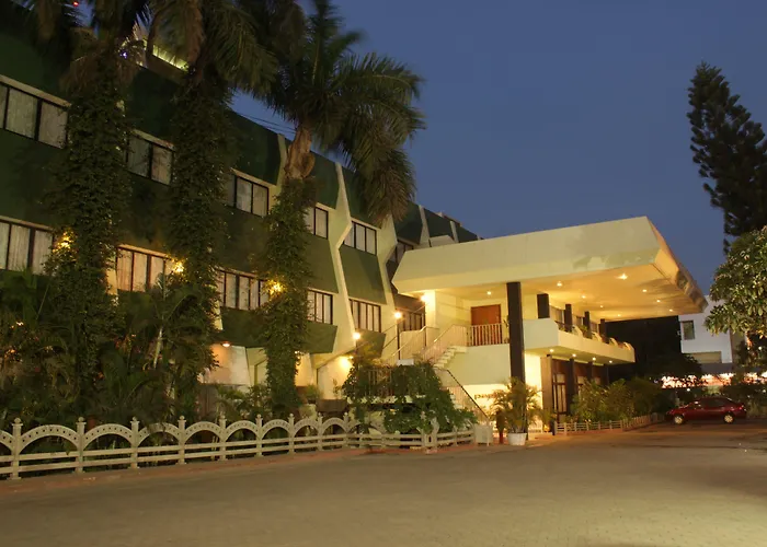 Hotel Parisutham Thanjavur