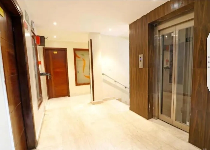 Hotel Le Mem Delhi 
