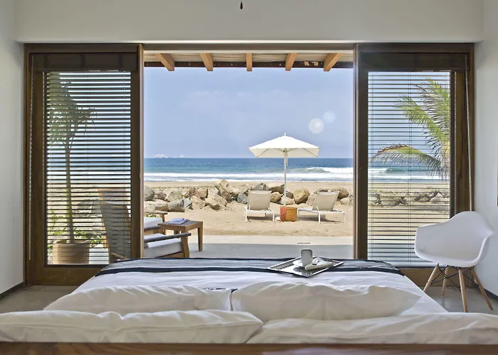 Marea Beachfront Villas Zihuatanejo