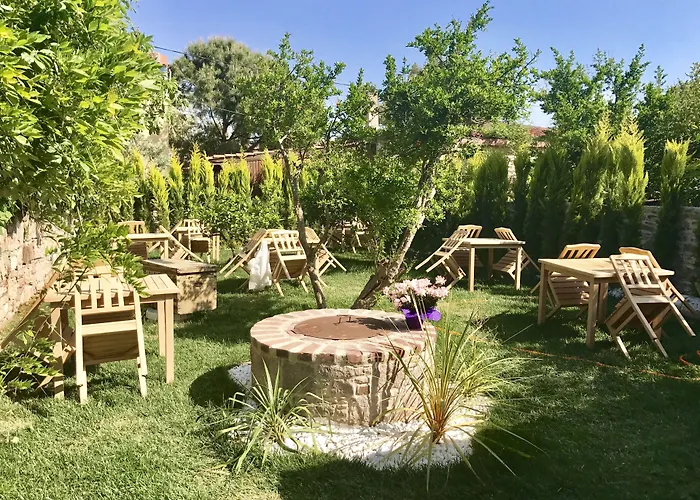 King Aegeus Otel Ayvalı