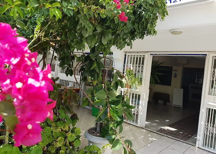 Ozgun Apart Hotel Kuşadası