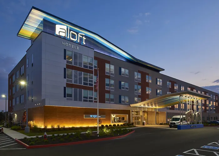 Aloft Cleveland Airport Hotel North Olmsted