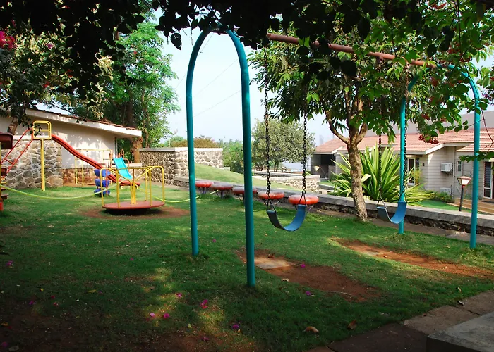 Manas Resort With Petting Zoo, Igatpuri