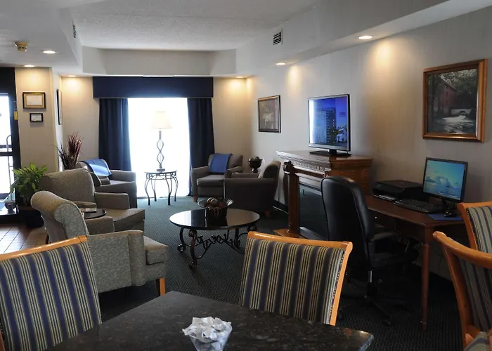 Baymont By Wyndham West Plains Hotel