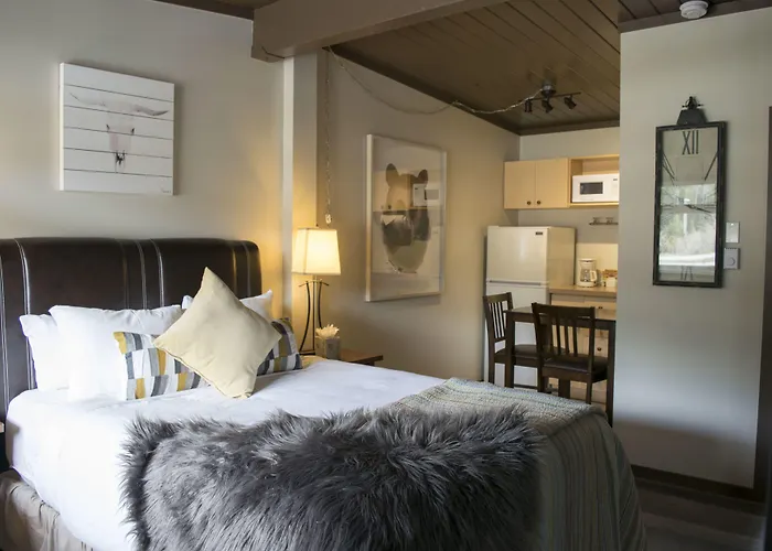 Yamnuska Suites Canmore