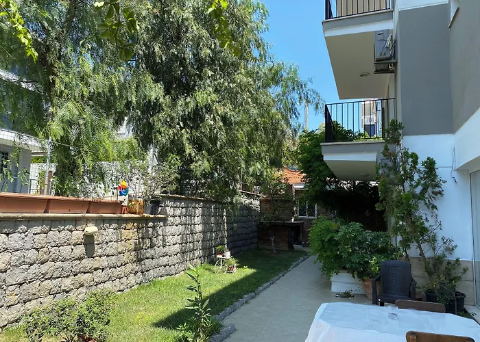Fora Apart Otel Çeşme