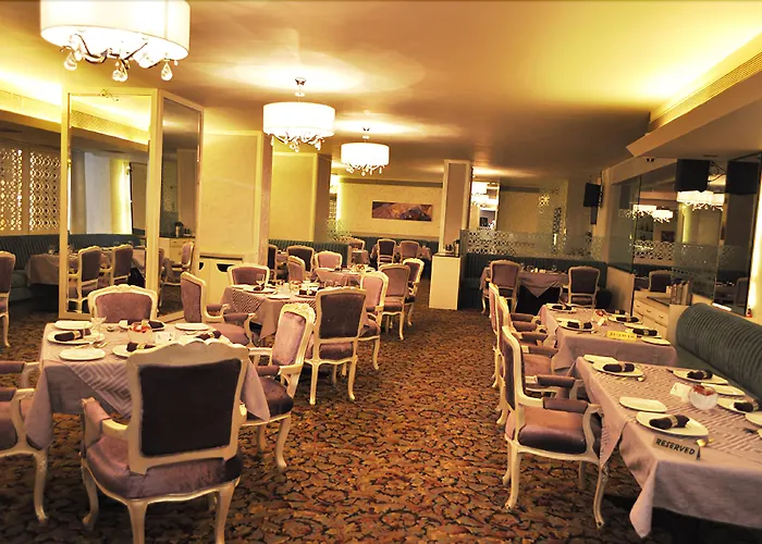 Hotel Centre Point Nagpur