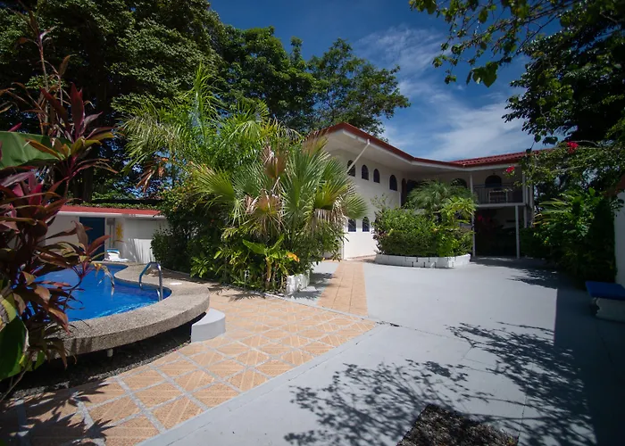 Bed and Breakfast La Perlita Jacó