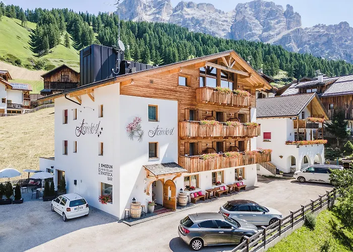 Hotel Steinrösl St. Kassian