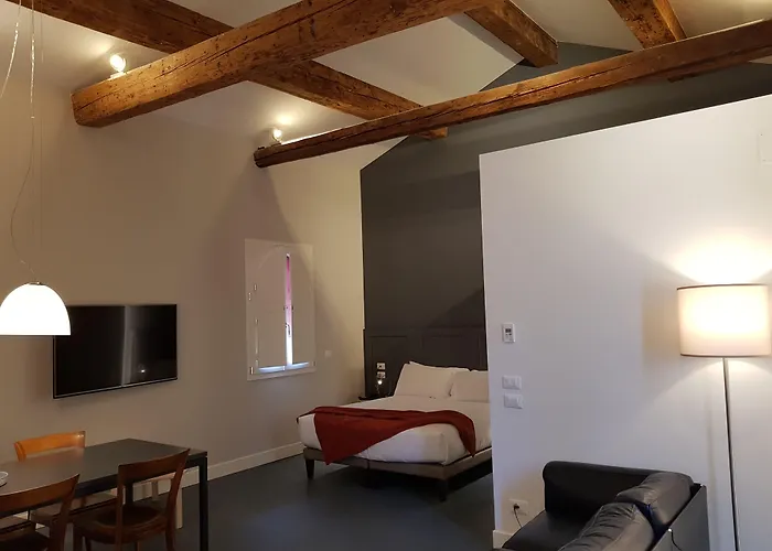 Almarossa Aparthotel Bologna