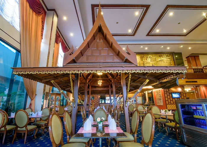 Alexander Hotel กรุงเทพมหานคร