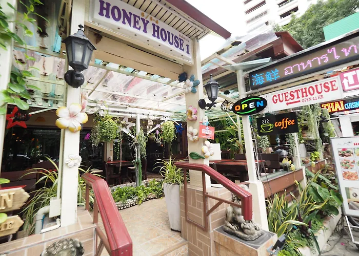 Honey House1 Hotel กรุงเทพมหานคร