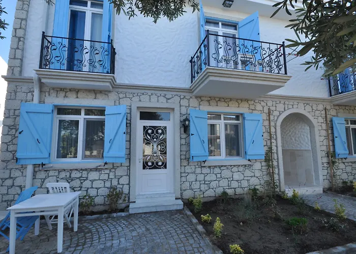 Zeytin Arası Apart Otel Ayvalı