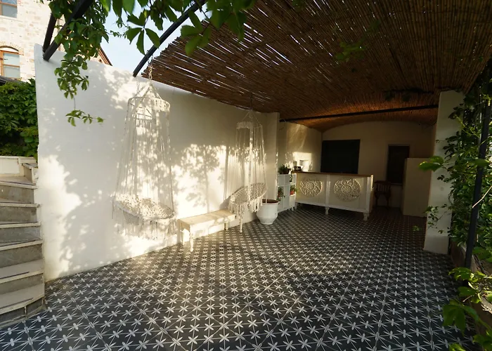 Cunda House Kuecuek Otel Ayvalı