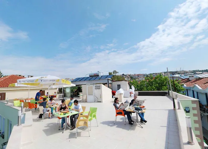 Koboroz Otel Ayvalı