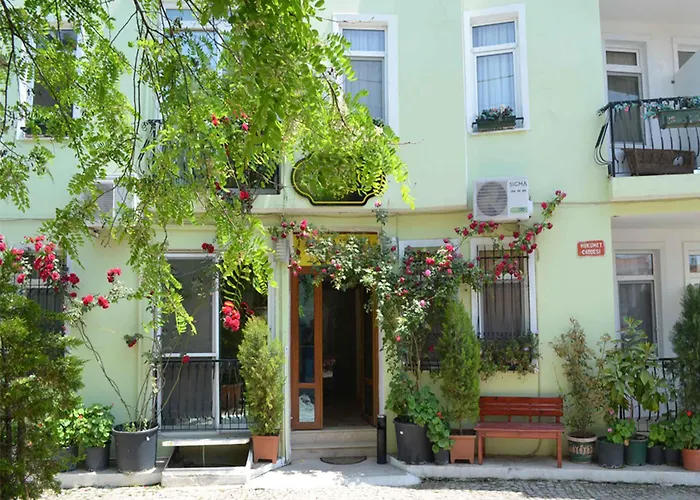 Koboroz Otel Ayvalı