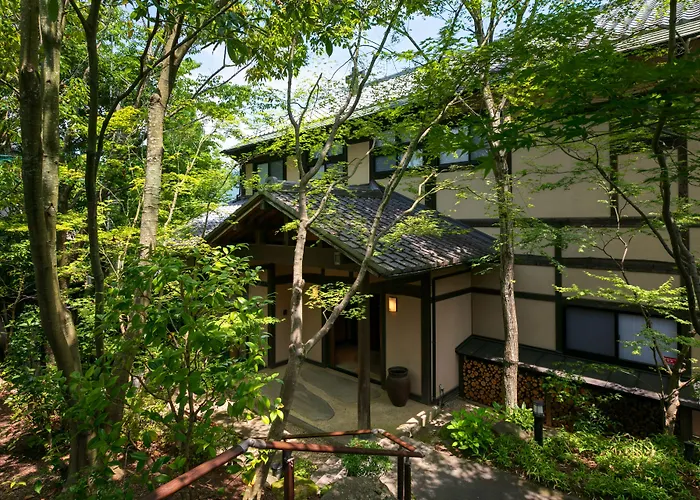 Yufuin Onsen Toshoan Hotel