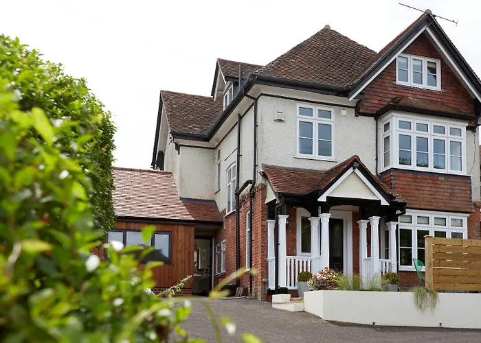 Lyndhurst House