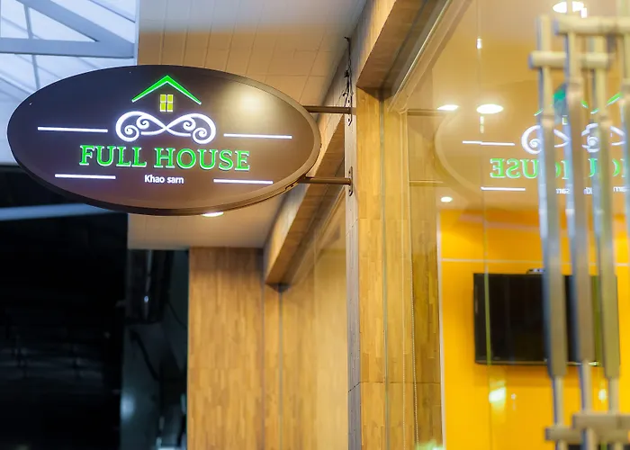 ฟูลเฮ้าส์ ข้าวสาร Hotel กรุงเทพมหานคร